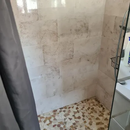 Prázdninový dům Avec Exterieur Prive Et Jacuzzi