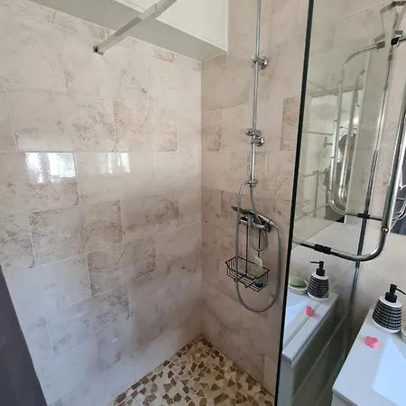 Avec Exterieur Prive Et Jacuzzi